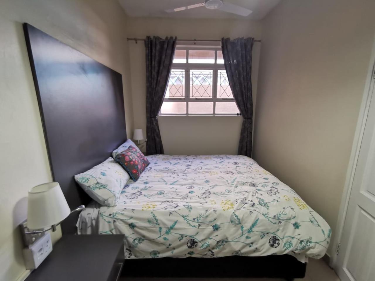 Marlborough Durban Beachfront South Beach Holiday Apartments Marine Parade Номер фото